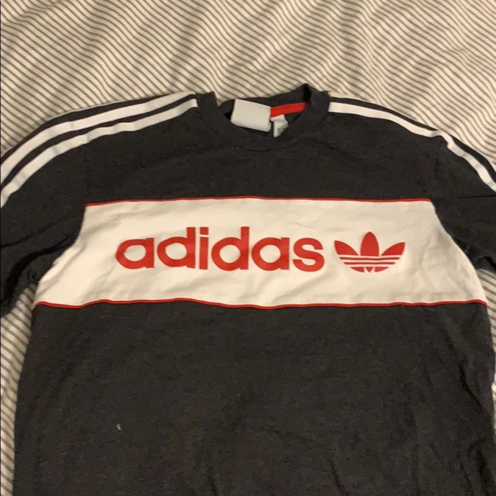 Adidas t shirt
